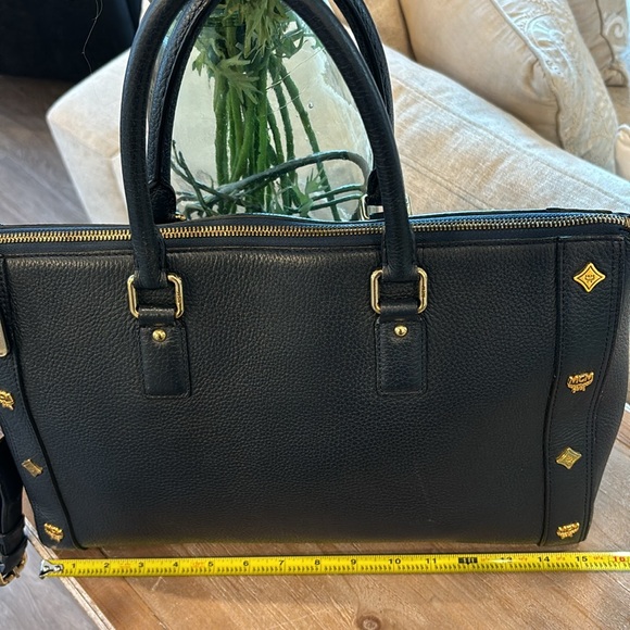 MCM Document/Office/Hand or Shoulder Bag~Navy~EUC!!!!! - Picture 15 of 16